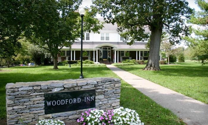 The Woodford Inn Versailles Bagian luar foto