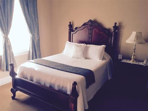The Woodford Inn Versailles Bagian luar foto